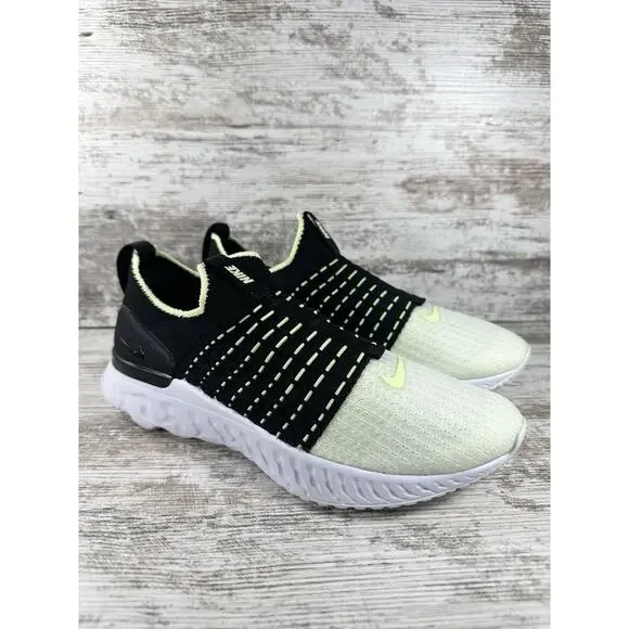 Nike | Shoes | Womens Nike React Phantom Run Flyknit 2 Blackgreen Athletic  Sneaker Sz 9 Euc | Poshmark